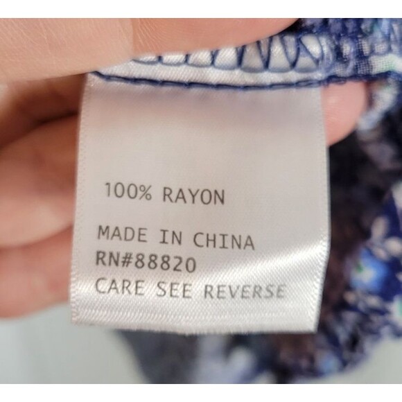 Cynthia Rowley Plus Size Floral V-Neck Top Size 1X 3/4 Length Sleeves - Picture 6 of 7